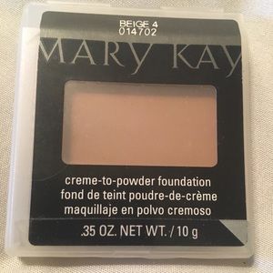 Mary Kay Créme-to-powder foundation